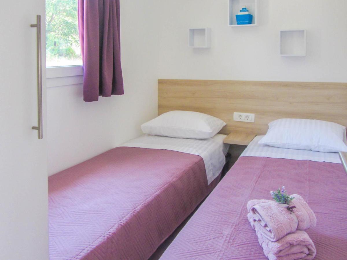 Mobile Home Opal 2 비오그라드나모루 객실 사진